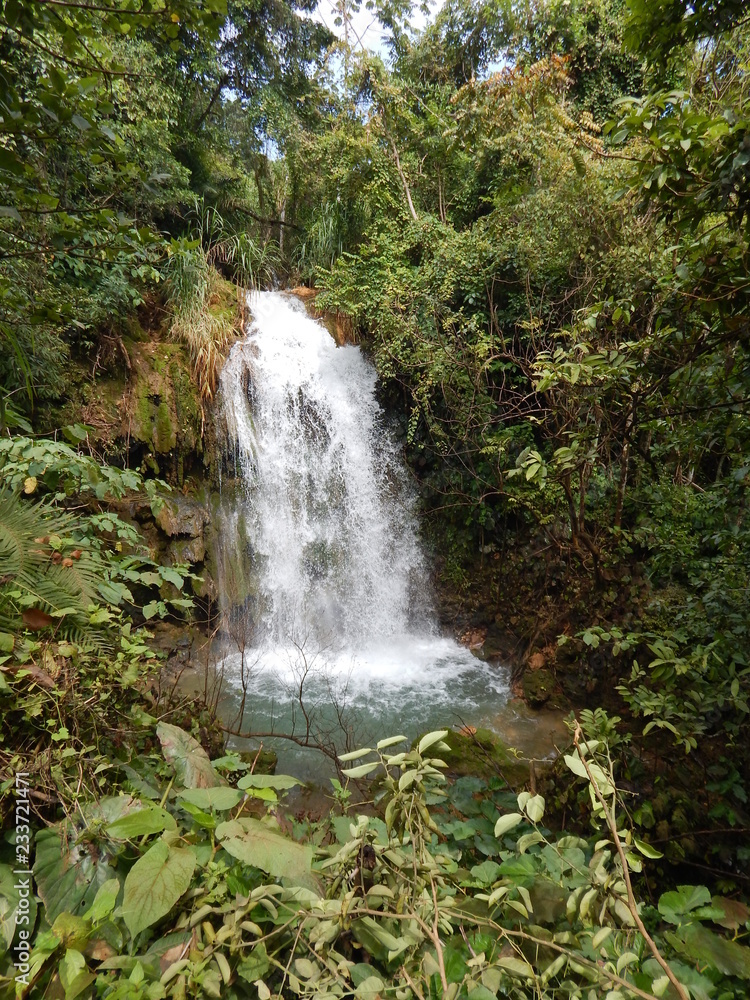 Obraz premium Wasserfall