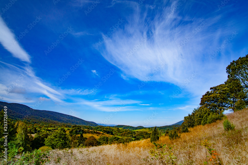 Obraz premium Landscape of autumnal peaks of the Carpathians.