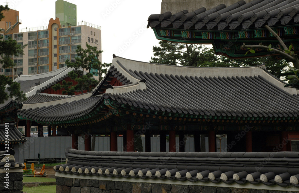 Fototapeta premium Gwandeokjung Pavilion