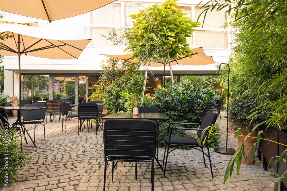 Garden restaurant in city center Garden restaurant in city center