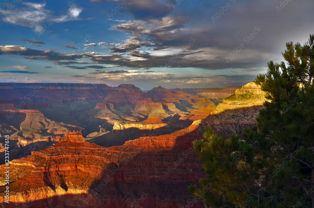 Yavapai Point at sunset in the South Rim of Grand Canyon National Park, Arizona, USA.