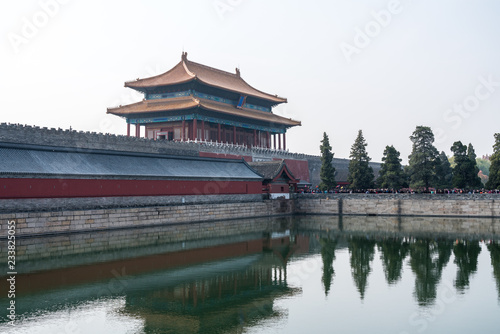 Crowds go through Gate of Heavenly Purity in Forbidden City