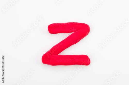 赤い粘土のアルファベット Z