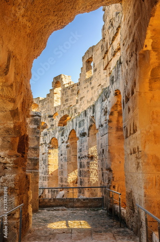 Canvas Print Ruins of the largest coliseum in North Africa