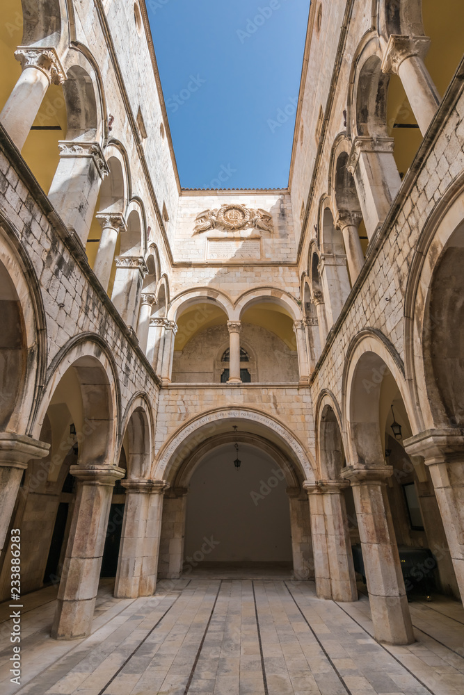 Arched inner courtyard in Sponza Palace