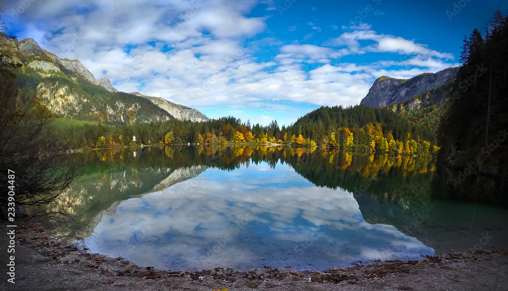 Fototapeta premium lake Tovel in autumn (Italy)