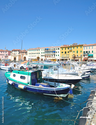 im Hafen von Portoferraio auf der Insel Elba Toskana Mittelmeer Italien