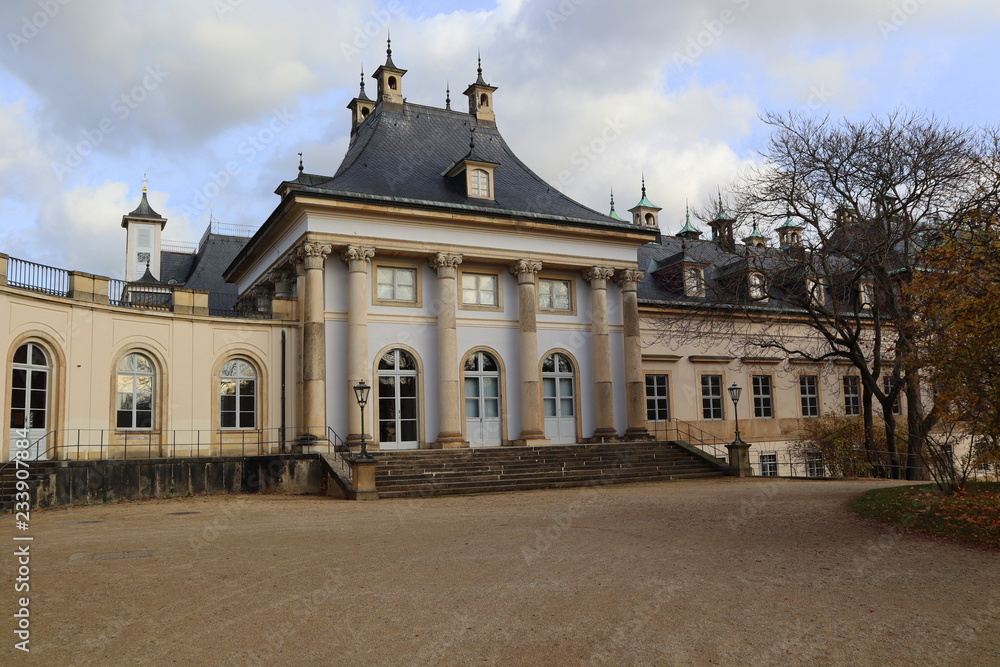 Das Neue Palais im Schlosspark Pillnitz