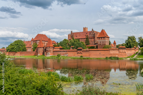 Fototapeta Naklejka Na Ścianę i Meble -  Marienburg an der Nogat in der Abendsonne; Polen