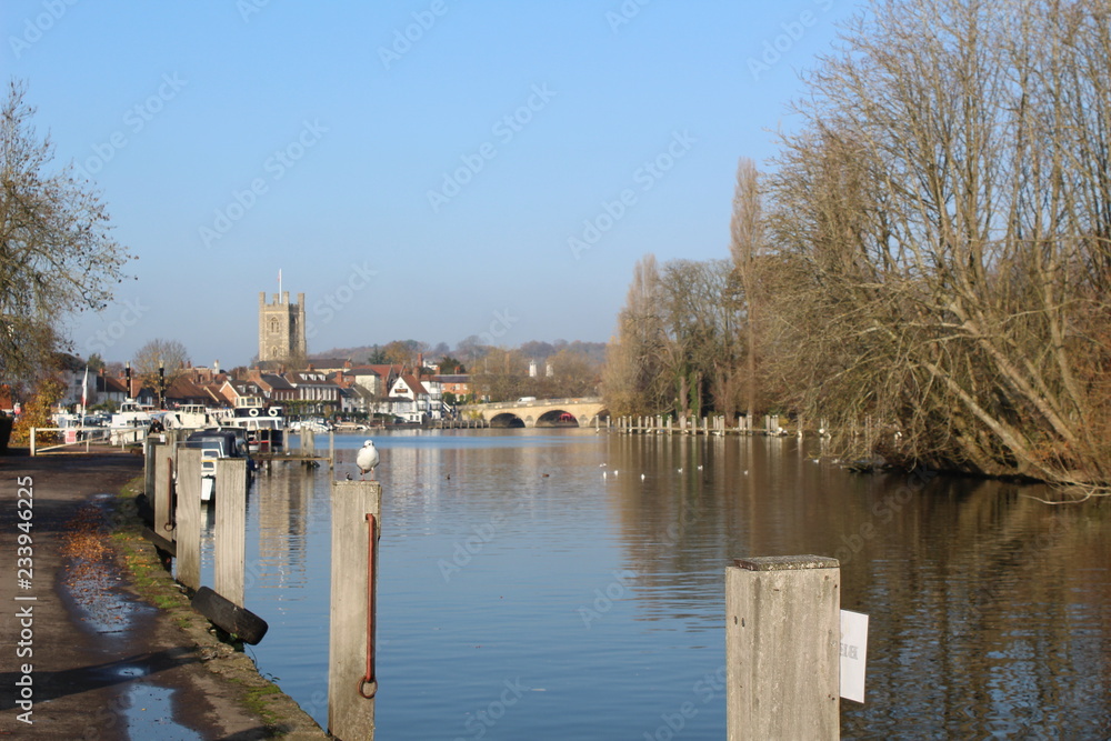 Fototapeta premium henley bridge over the thames