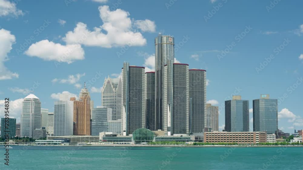 Detroit Skyline From Across The River Medium Panning Detroit Skyline From Across The River Medium Panning