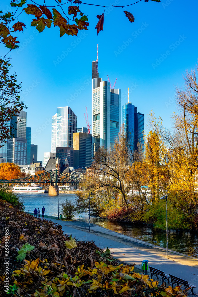 Obraz premium Mainufer Frankfurt