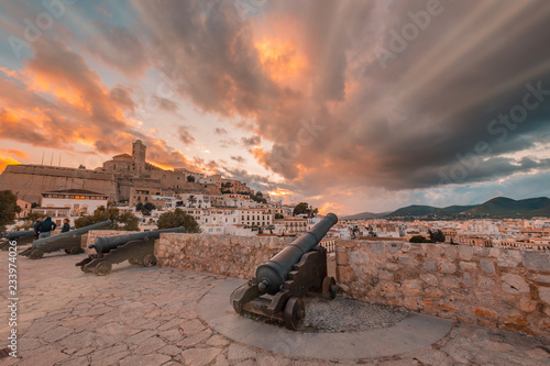 Dalt Vila en el atardecer Ibiza