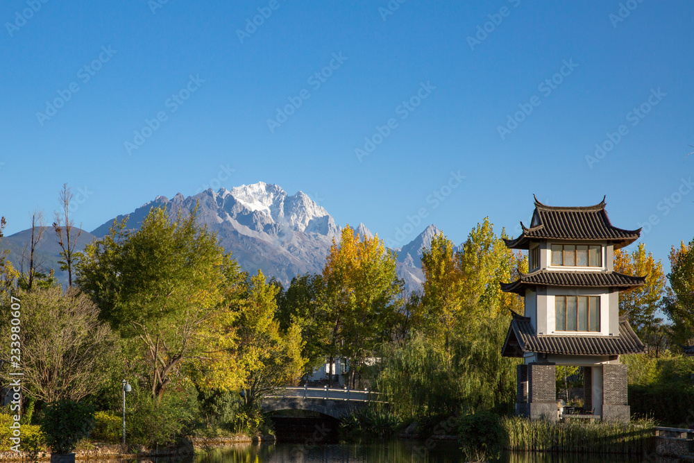 Naklejka premium China's many faces