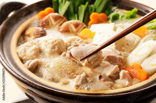 鶏の寄せ鍋　Japanese chicken hot pot