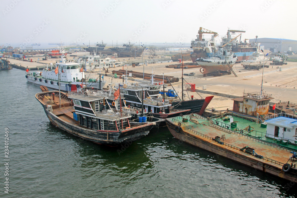 ships in the shipyard wharf berthing