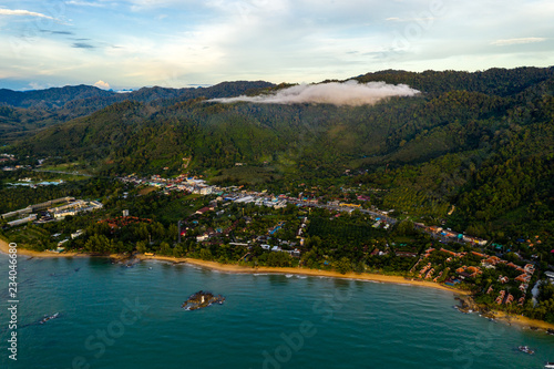 Aerial view of a tropical beach and ocean at sunset (Khao Lak, Thailand) © whitcomberd