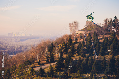 Φωτογραφία Monument to Salavat Yulayev, Ufa, Bashkortostan, Russia sunset, bird's eye view
