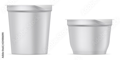 Round silver white matte plastic or paper pots set with foil cover for yogurt, cream, dessert or jam. Realistic packaging mockup template. Vector 3d illustration.