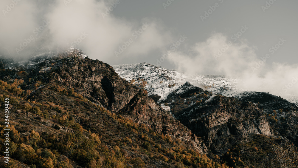 The Pyrénées 01 The Pyrénées 01