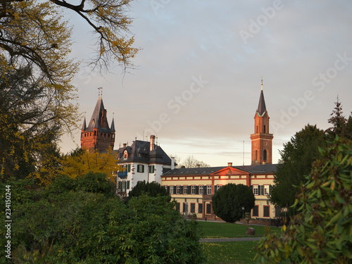 Schlosspark Weinheim im Sonnenuntergang photo