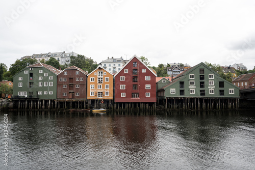 Speicherhäuser am Fluss Nidelv in Trondheim © Cezanne-Fotografie