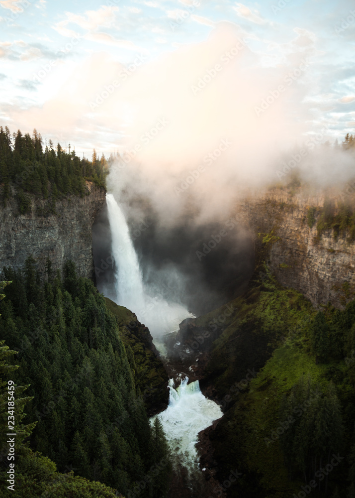 Fototapeta premium waterfall in mountains