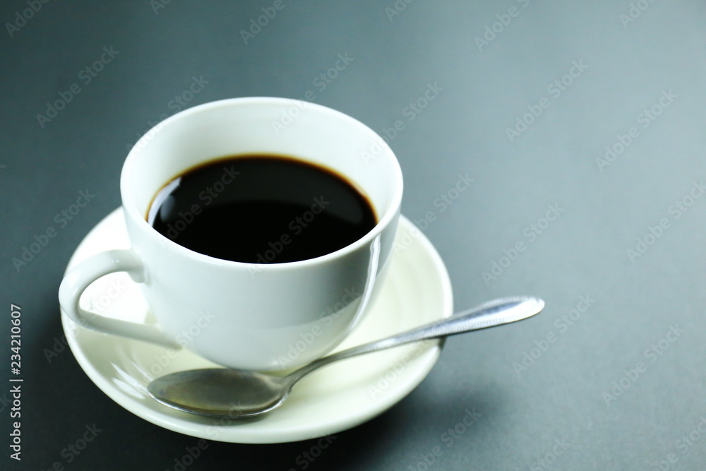 コーヒーカップとスプーン コーヒーカップとスプーン