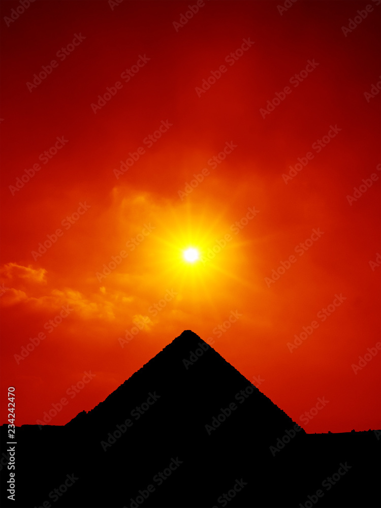 Φωτογραφία sunset sky at the pyramids of Giza Cairo Egypt
