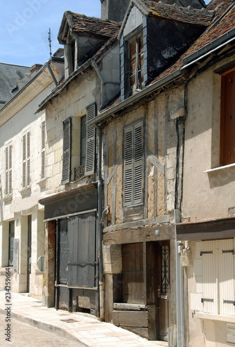 Ville de Saint-Aignan-sur-Cher, rue et ancienne échoppe, quartier historique, département du Loir et Cher, France