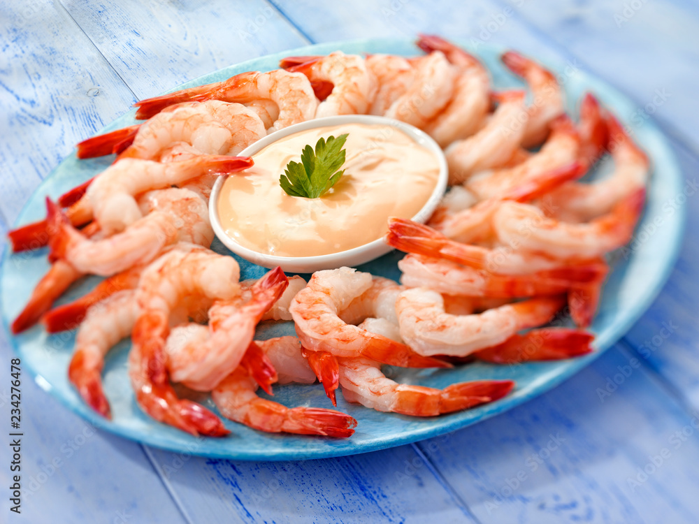 KING PRAWN / SHRIMP WITH MARIE ROSE SAUCE KING PRAWN / SHRIMP WITH MARIE ROSE SAUCE