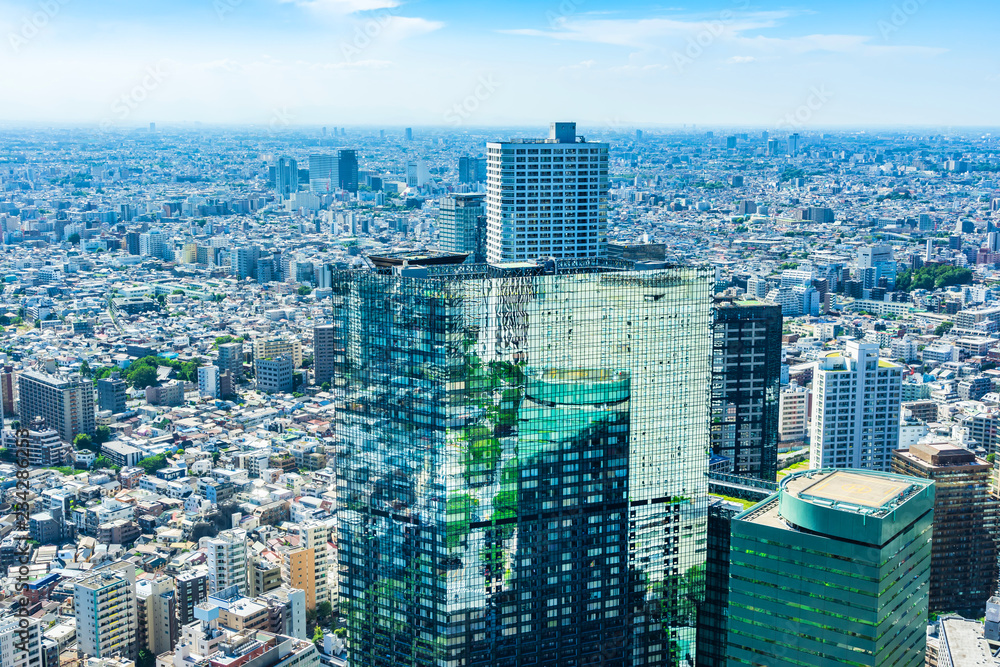 Fototapeta premium skyline aerial view of shinjuku in Tokyo, Japan