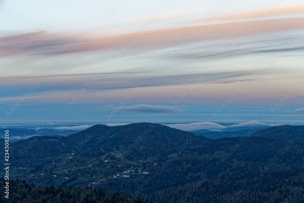 Obraz premium Coucher de soleil sur les Vosges