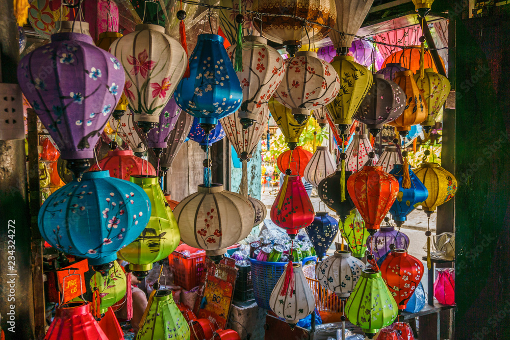 Lampion Manufaktur in einer Altstadt in Vietnam