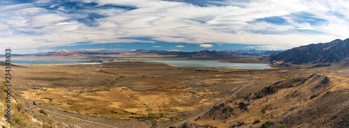 Φωτογραφία Lake Crowley panorama from a great distance