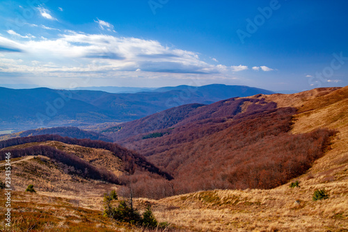 Fototapeta Naklejka Na Ścianę i Meble -  Landscape of autumnal peaks of the Carpathians.