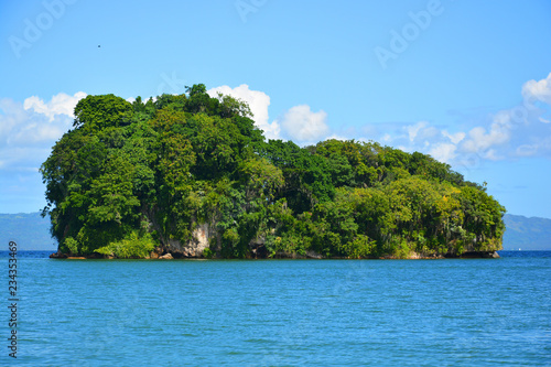 beach, sea, island, water, ocean, sky, tropical, landscape, blue, nature, coast, thailand, travel, summer, paradise, sand, vacation, green, bay, cloud, beautiful, mountain, holiday, clouds, coastline © loveart