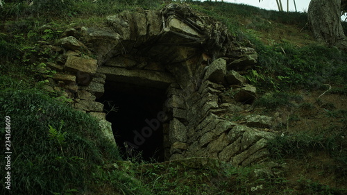 Fototapeta Naklejka Na Ścianę i Meble -  cave, nature, rock, old