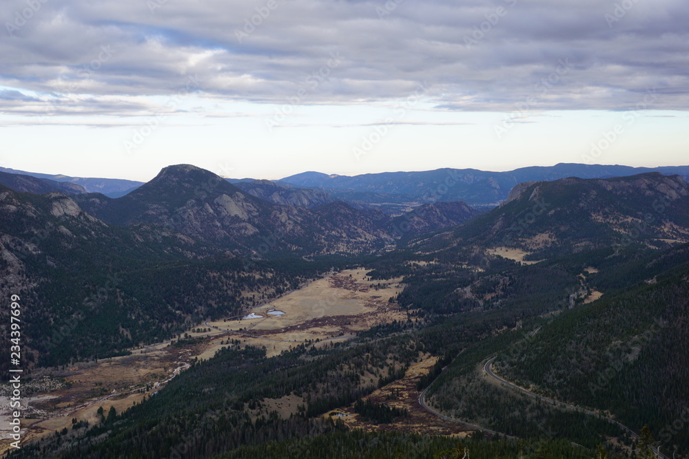 Naklejka premium aerial view of mountains