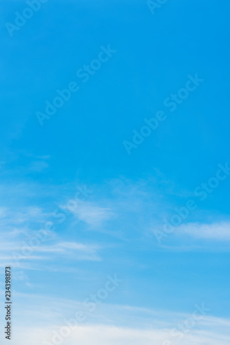 Fototapeta Naklejka Na Ścianę i Meble -  Beautiful blue sky with cloud formation background