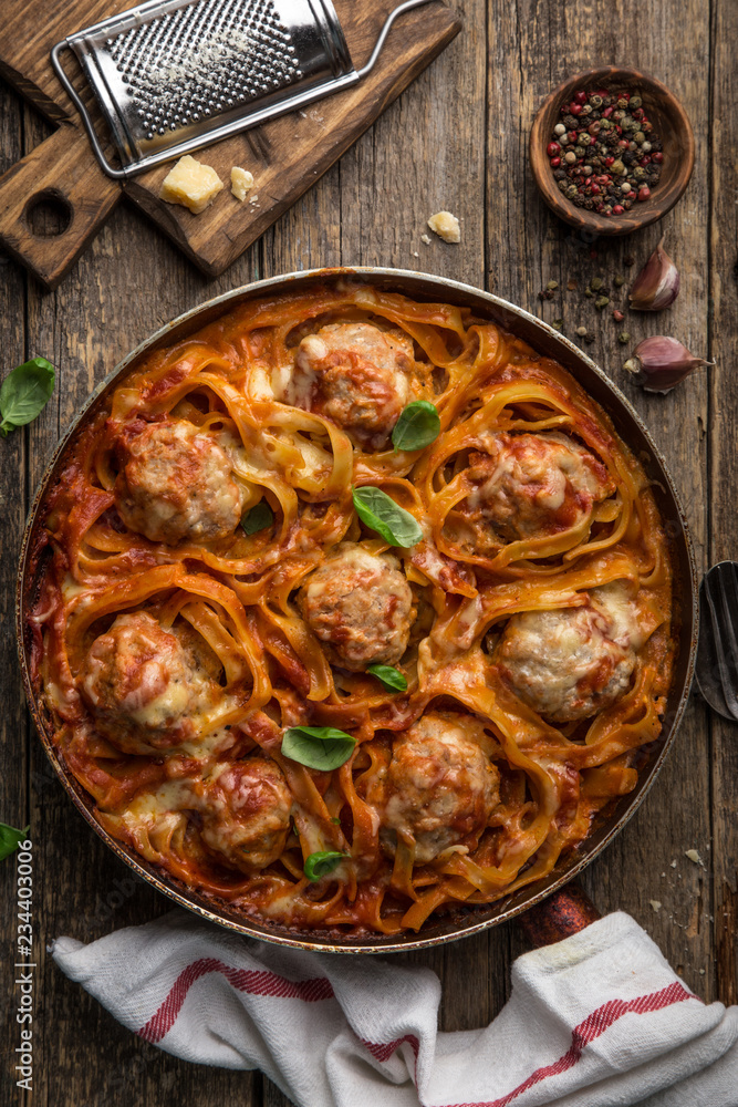 meatballs in pasta nests with tomato sauce meatballs in pasta nests with tomato sauce