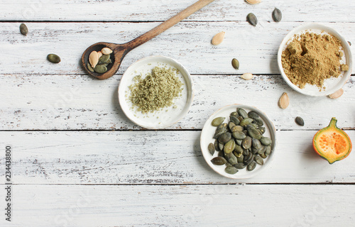 Kürbiskernmehl Kürbismehl Mehl glutenfrei ohne gluten photo