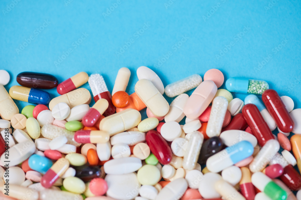 Bunte Medikamente als Apotheken Hintergrund Bunte Medikamente als Apotheken Hintergrund