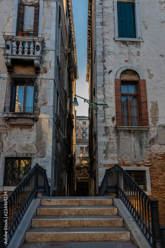 Impressionen aus Venedig - Kanäle und Gassen im Winter