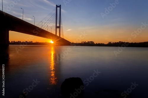 The sun shines under the South Bridge
