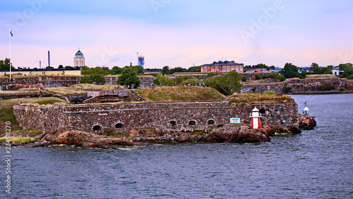 Obraz na płótnie Bastions of finnish fortress Suomenlinna in Helsinki, Finland w salonie