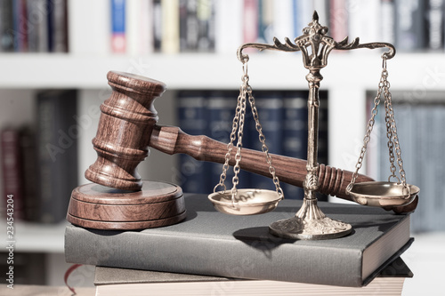 Картината върху платно law and justice concept