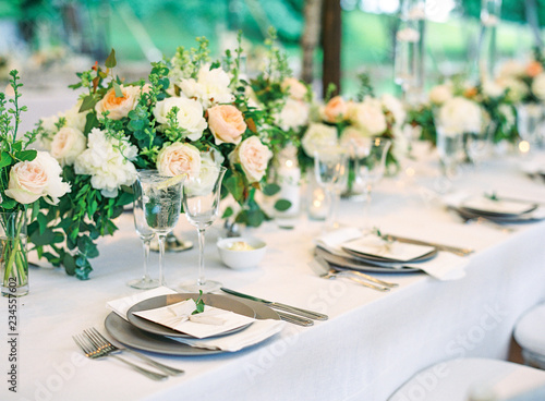 Place settings at a wedding reception