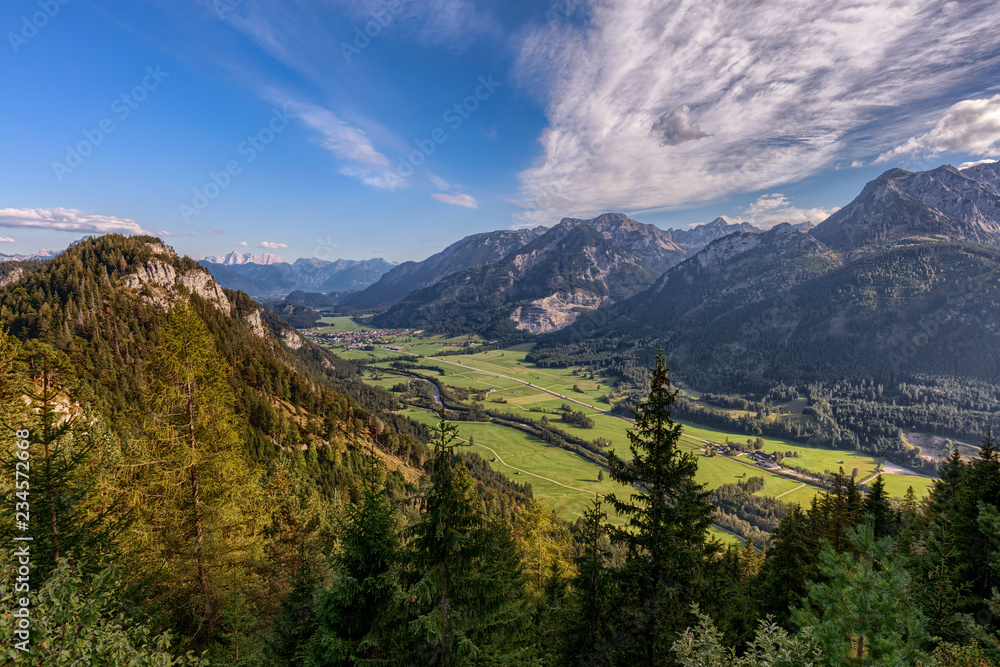 Aussicht vom Falkenstein Richtung Zugspitze Aussicht vom Falkenstein Richtung Zugspitze