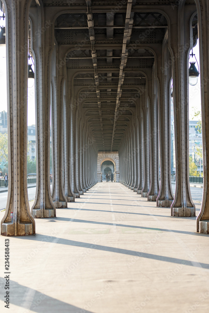 ''Bir Hakeim'' bridge - Paris, France